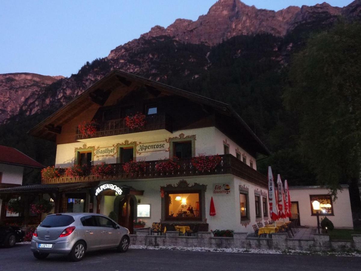 Pension Nina & Gasthof Alpenrose Gschnitz Extérieur photo