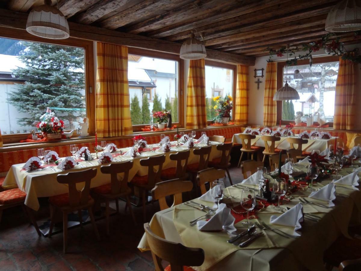 Pension Nina & Gasthof Alpenrose Gschnitz Extérieur photo