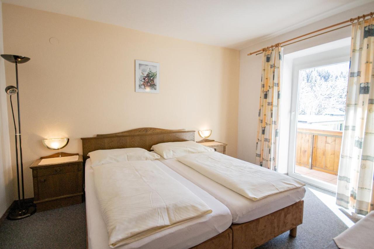 Pension Nina & Gasthof Alpenrose Gschnitz Extérieur photo