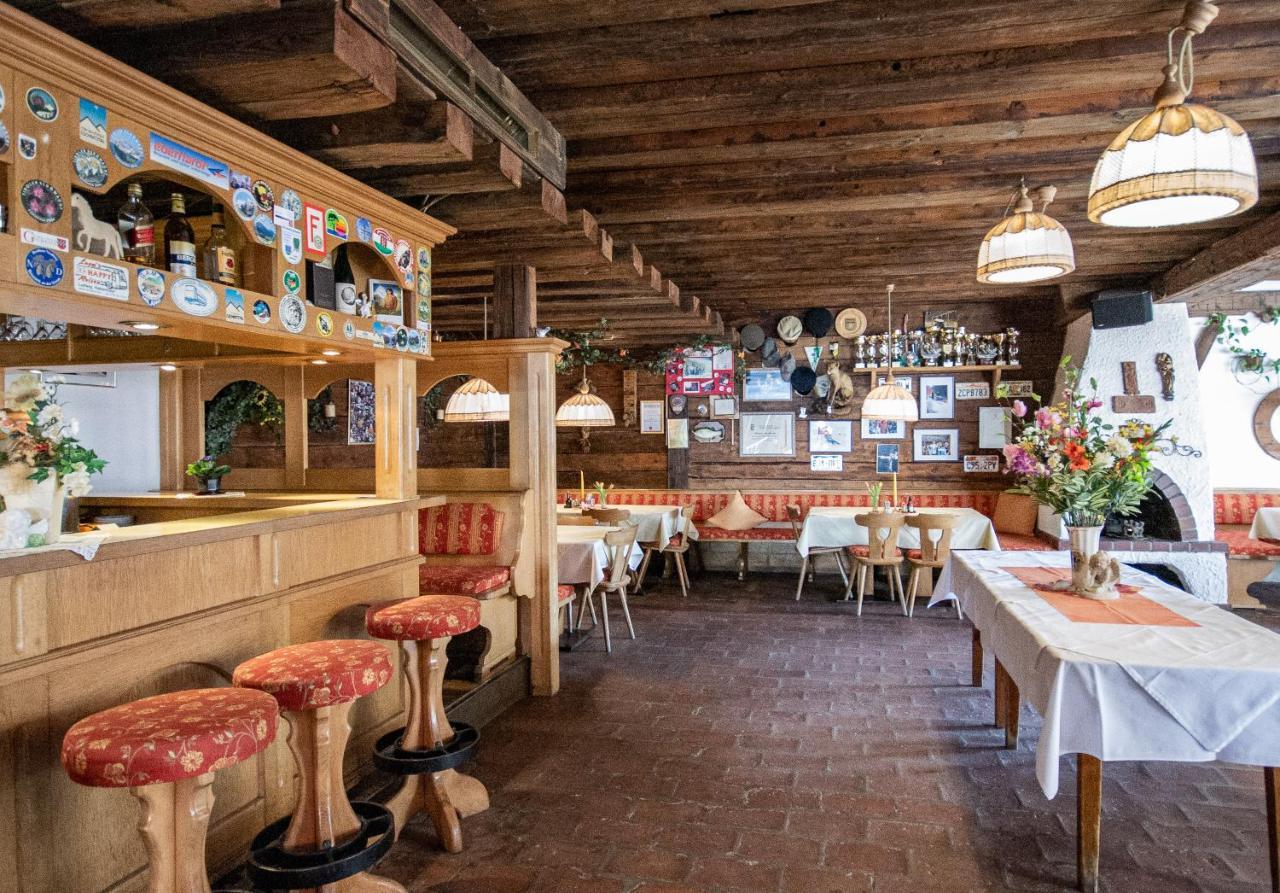 Pension Nina & Gasthof Alpenrose Gschnitz Extérieur photo
